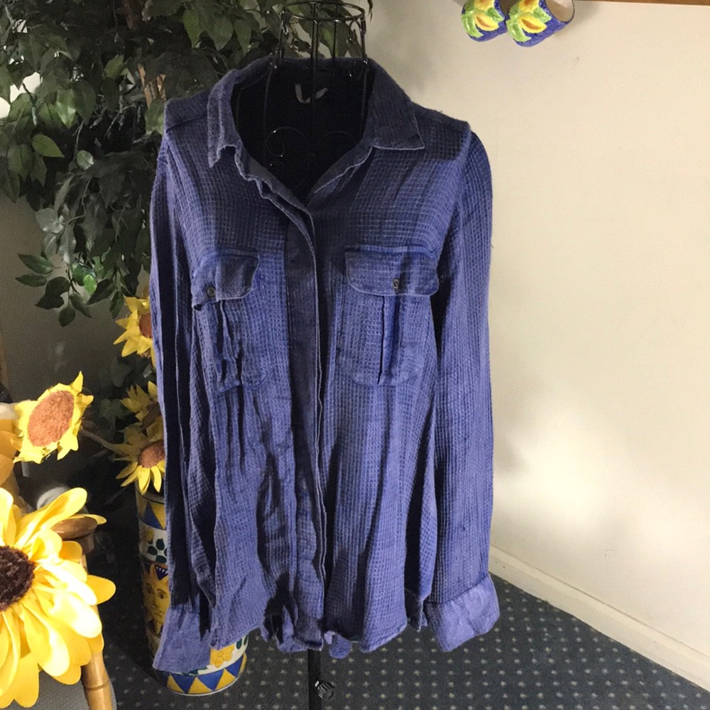 FREE PEOPLE HIGH LOW BUTTON UP SHIRT